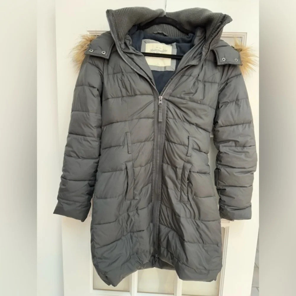 Vintage Abercrombie & Fitch Grey Puffer Y2K Winter Coat Jacket Faux Fur Size S